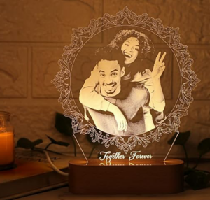 Artistic Gifts Acrylic Handcrafted Personalized 3D Illusion Photo Lamp for Couples