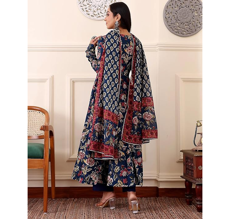 Viscose Kurta and Pant with Dupatta Set - Image 2